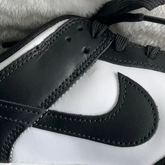 Nike Dunk Low Retro NIB - Picture 10 of 15